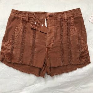 Free people Lacey cotton shorts!!